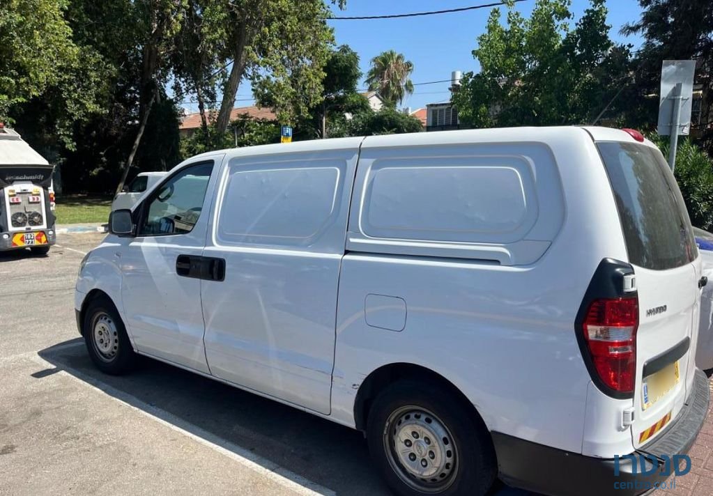 2015' Hyundai i800 יונדאי photo #2