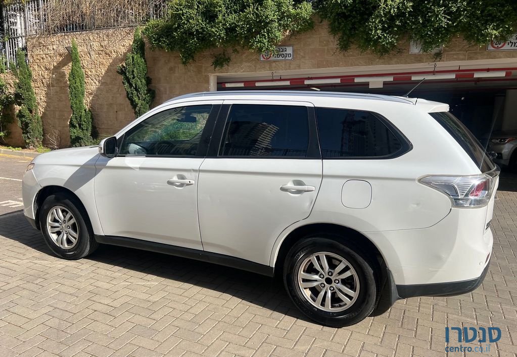 2015' Mitsubishi Outlander מיצובישי אאוטלנדר photo #4