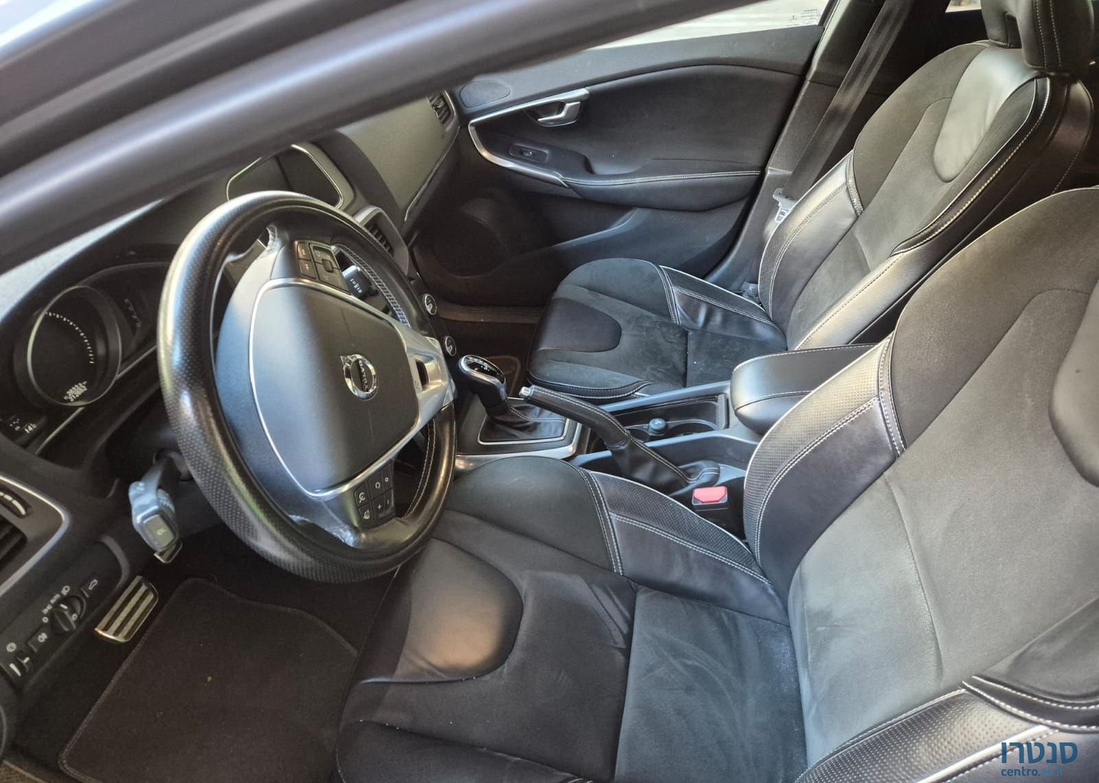 2018' Volvo V40 וולוו photo #3