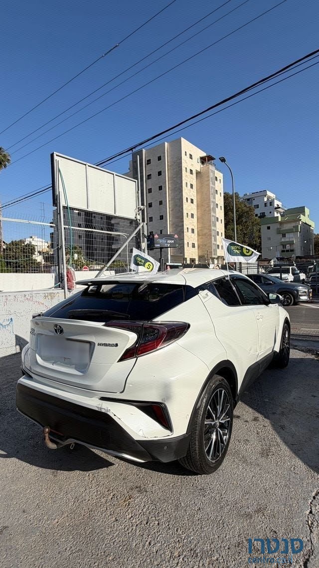 2019' Toyota C-HR טויוטה photo #4