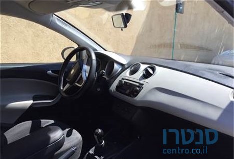 2010' SEAT Ibiza photo #4