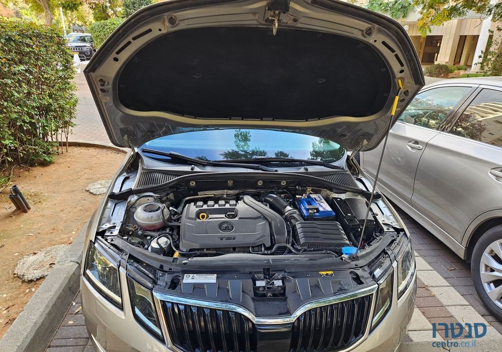 2019' Skoda Octavia סקודה אוקטביה photo #4