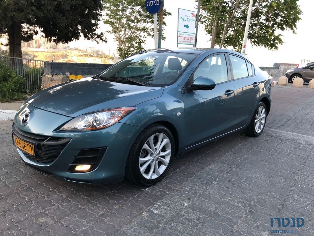 2011' Mazda 3 photo #1