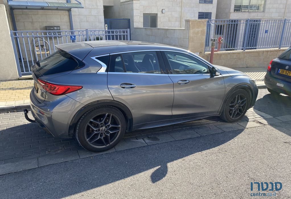 2018' Infiniti Q30 אינפיניטי photo #1