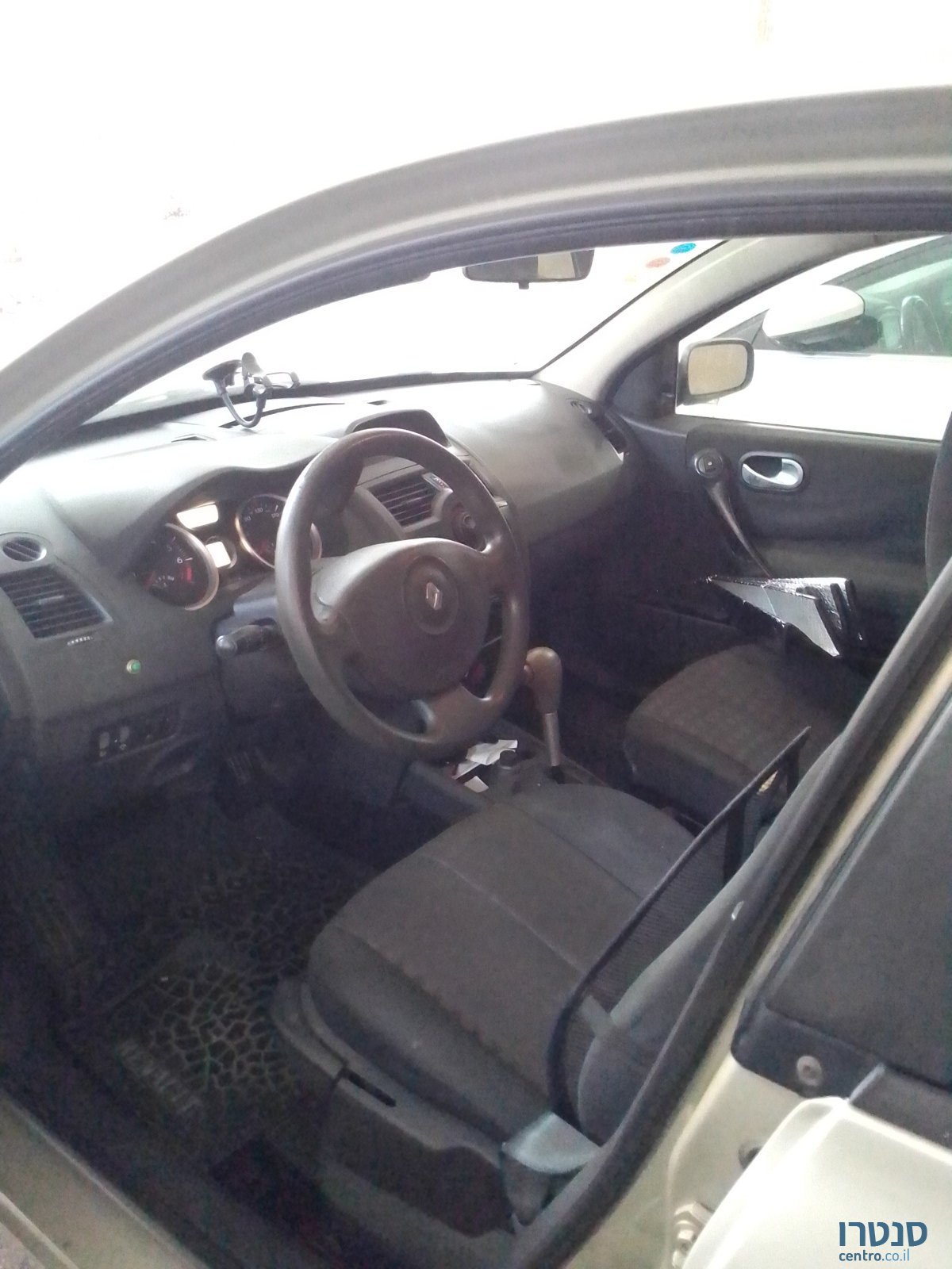 2007' Renault Megane photo #2