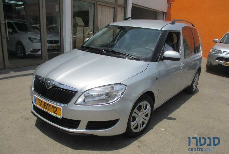 2013' Skoda Roomster photo #1