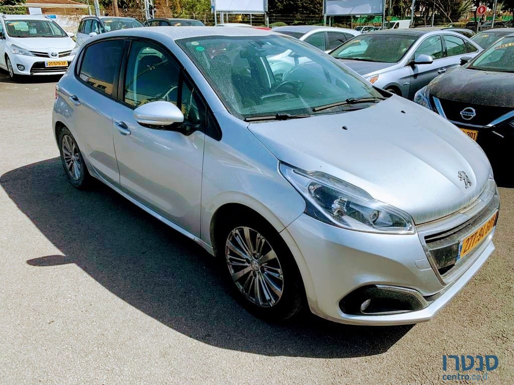 2017' Peugeot 208 photo #1