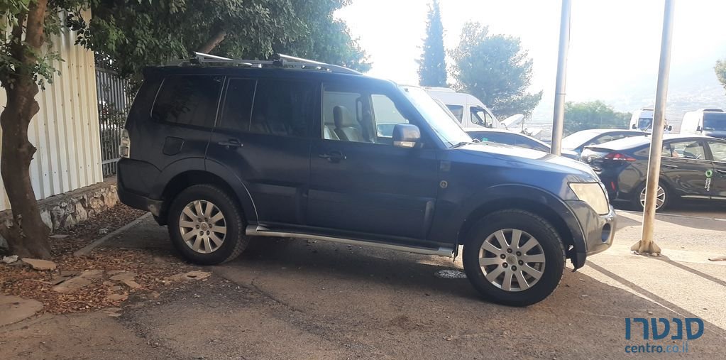 2008' Mitsubishi Pajero מיצובישי פג'רו photo #5