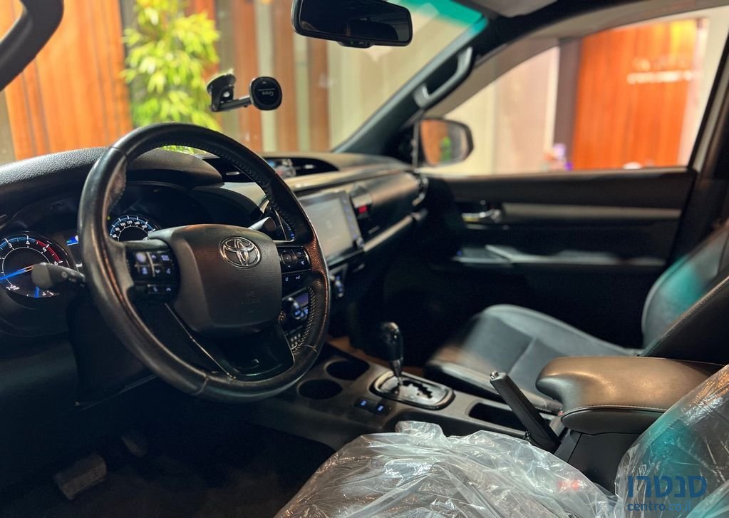 2022' Toyota Hilux 4x4 טויוטה היילקס photo #5