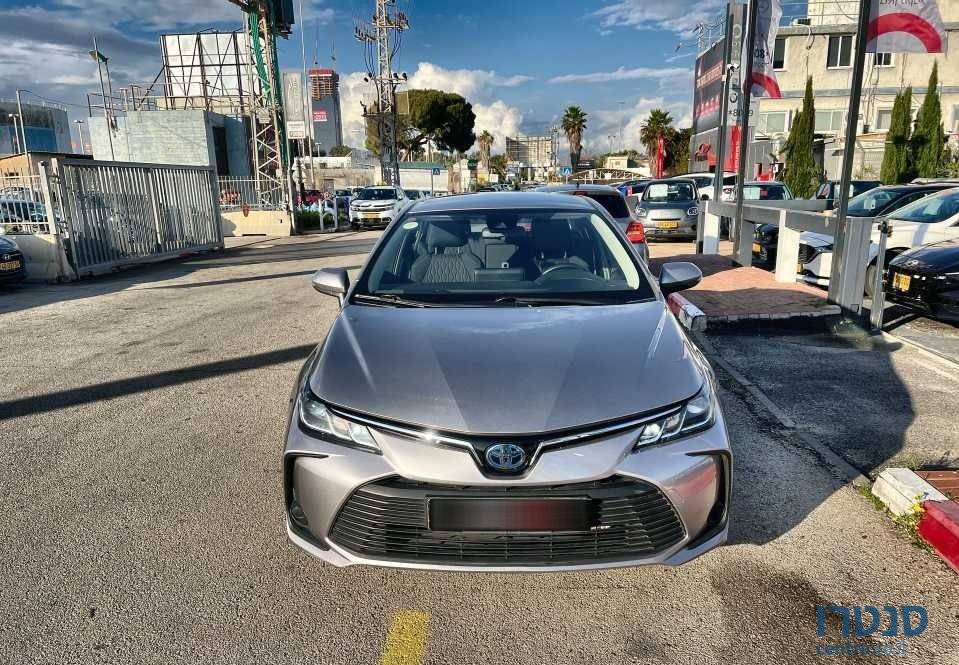 2020' Toyota Corolla טויוטה קורולה photo #2