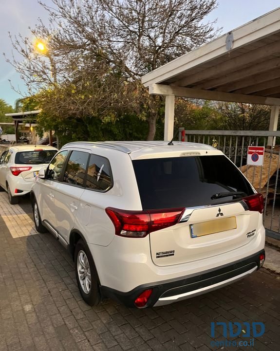 2016' Mitsubishi Outlander מיצובישי אאוטלנדר photo #4