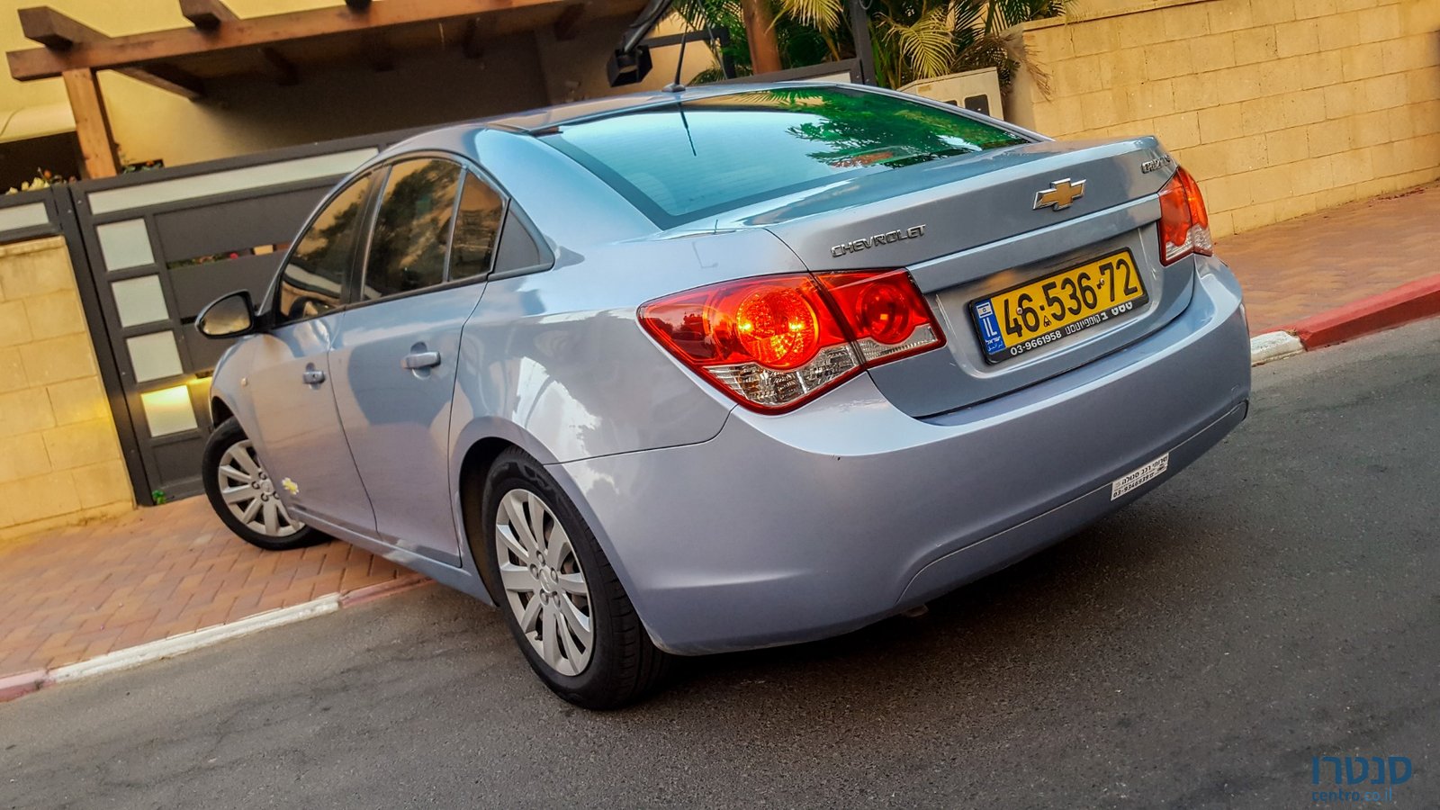 2010' Chevrolet Cruze photo #4