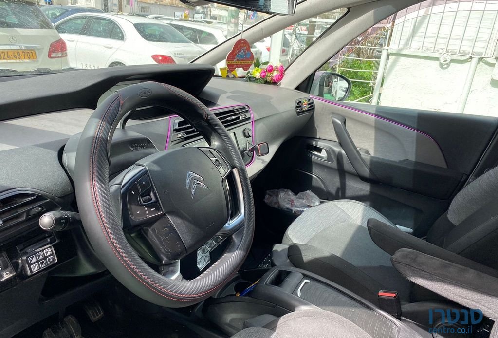 2018' Citroen C4 Picasso סיטרואן C4 פיקאסו photo #6