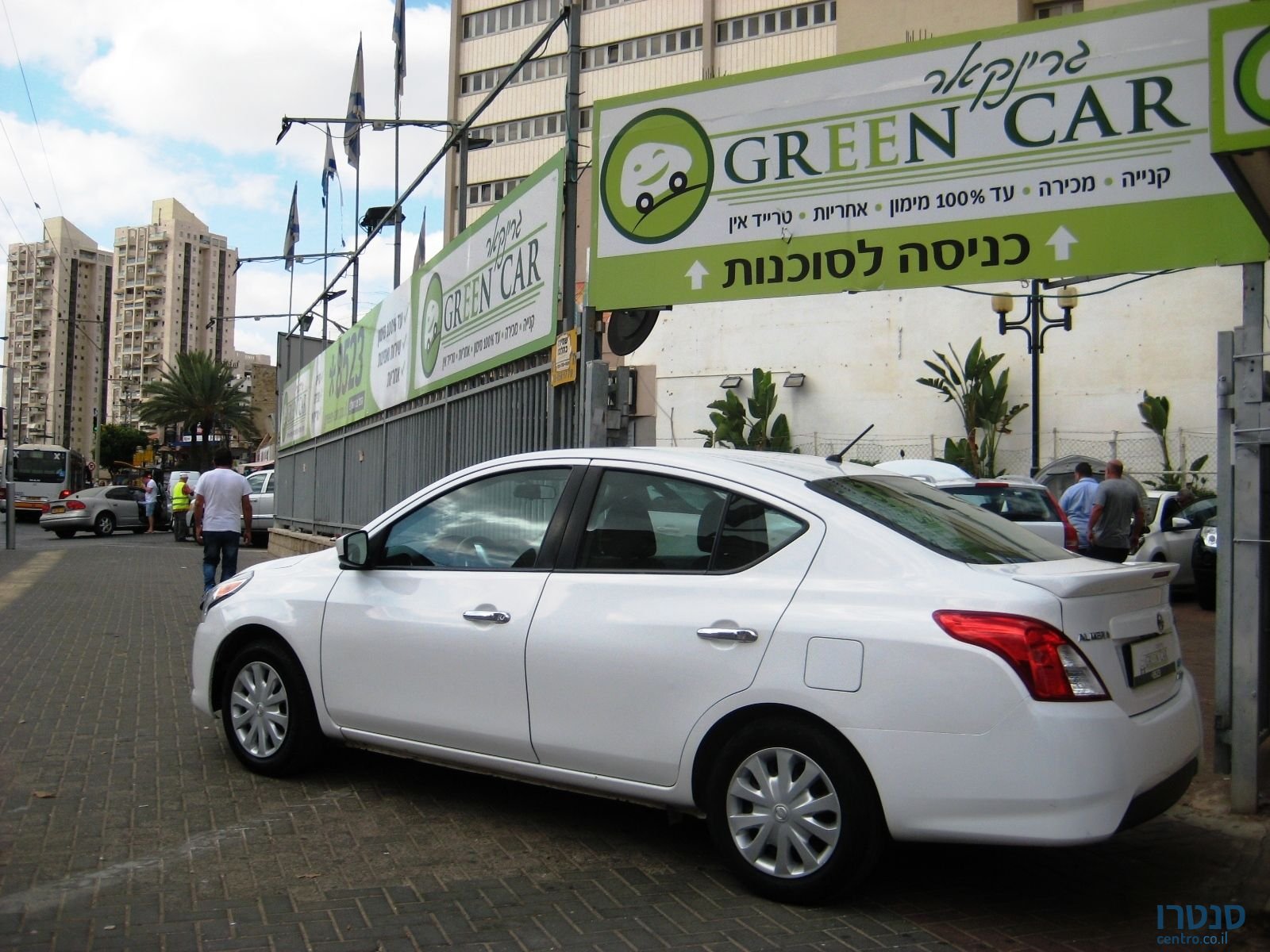 2015' Nissan Almera photo #3