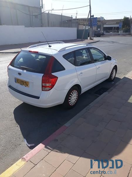 2011' Kia Ceed photo #4