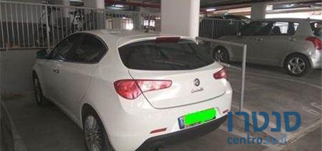 2012' Alfa Romeo Giulietta אלפא רומאו ג'ולייטה photo #1