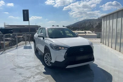 2023' Toyota Corolla Cross טויוטה קורולה קרוס