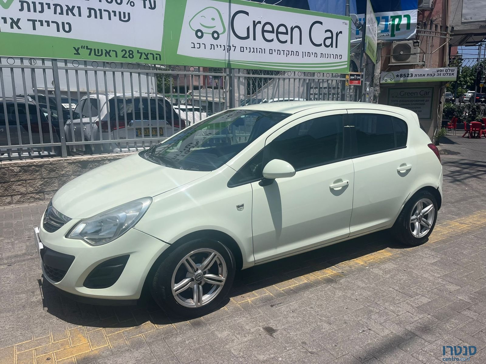 2012' Opel Corsa photo #3