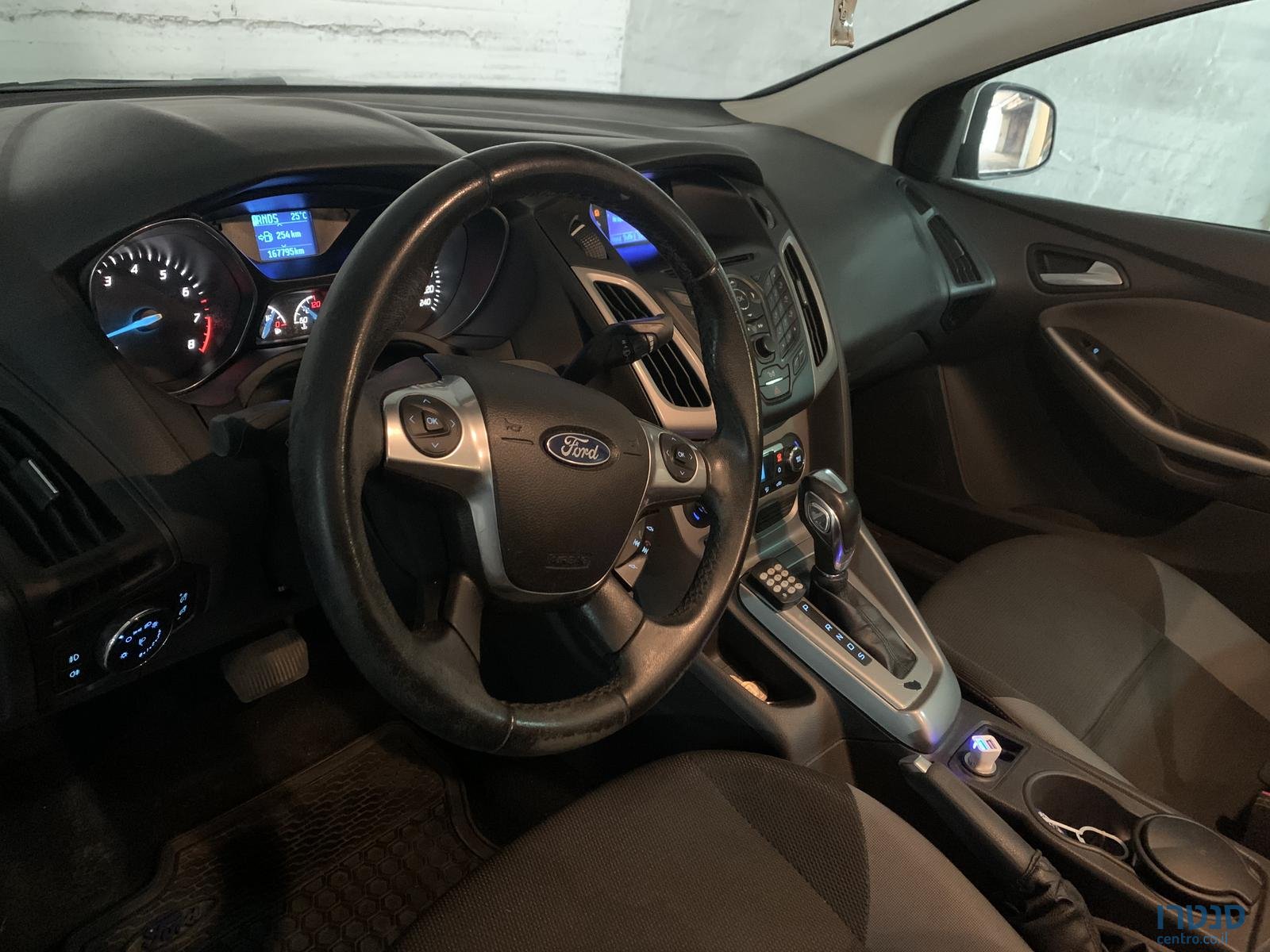 2012' Ford Focus WFOMXXGCBMCL53923 photo #5