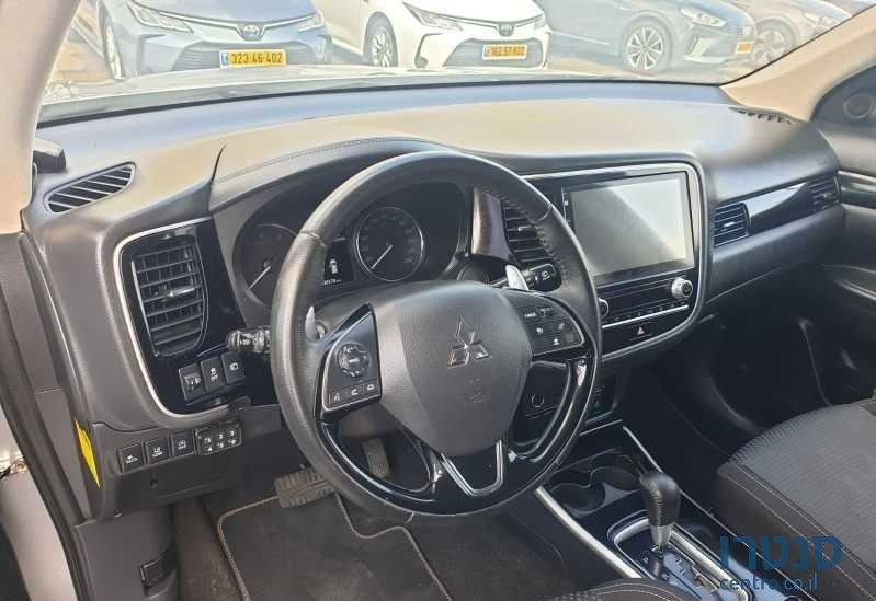 2019' Mitsubishi Outlander מיצובישי אאוטלנדר photo #1