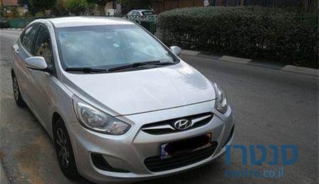 2012' Hyundai i25 יונדאי photo #3