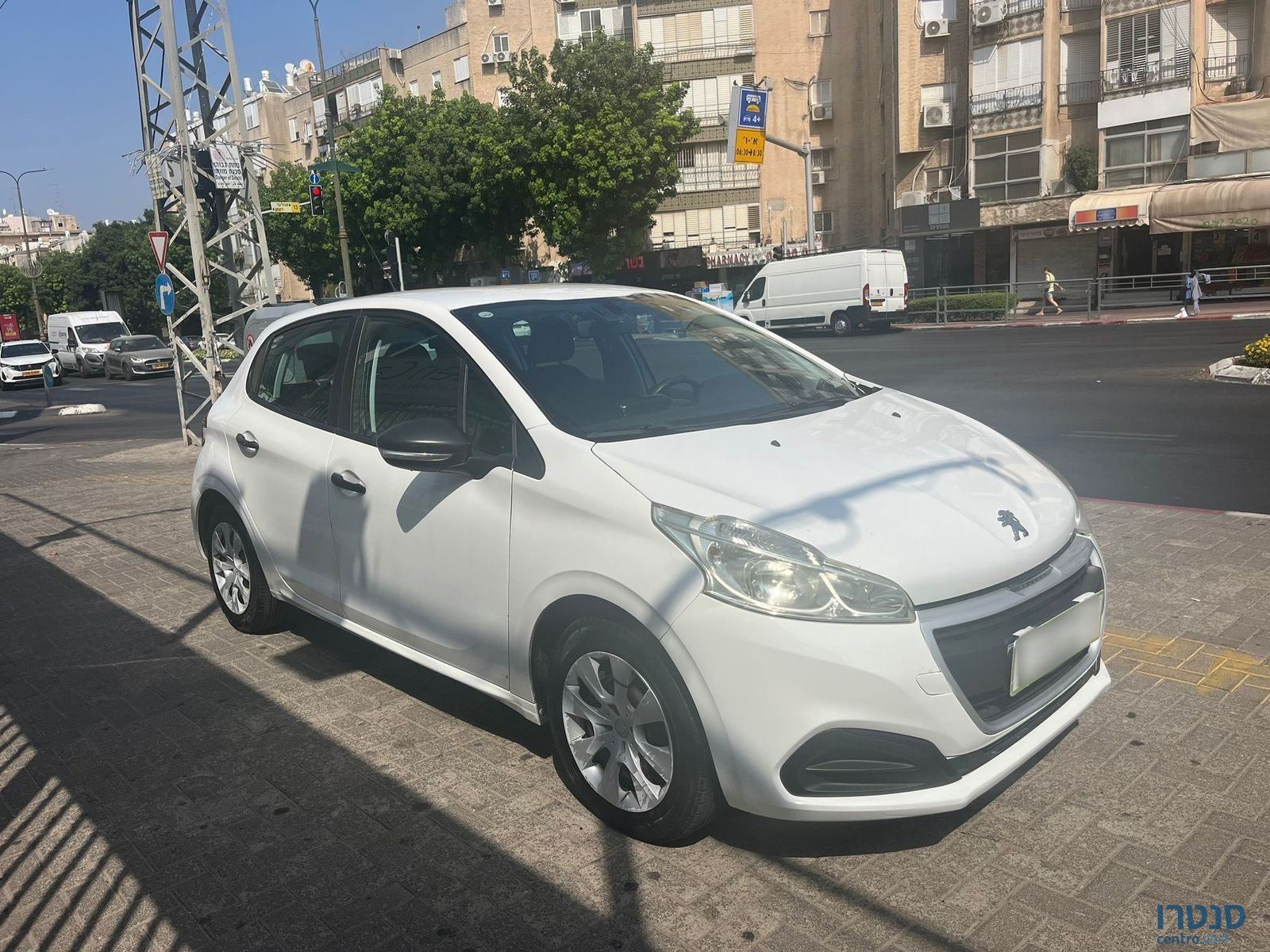 2018' Peugeot 208 photo #6