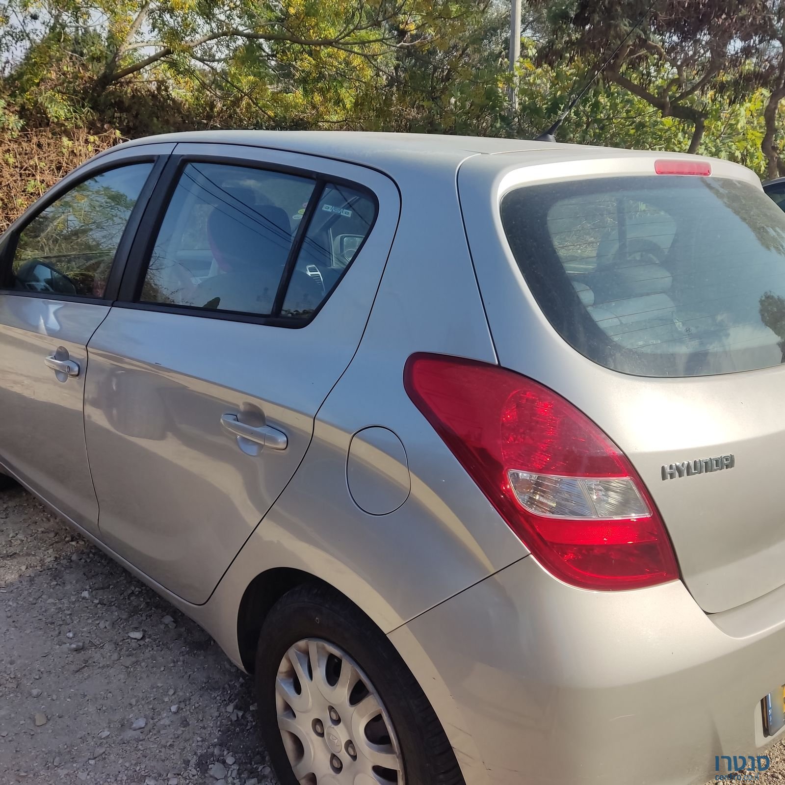2010' Hyundai i20 יונדאי photo #3