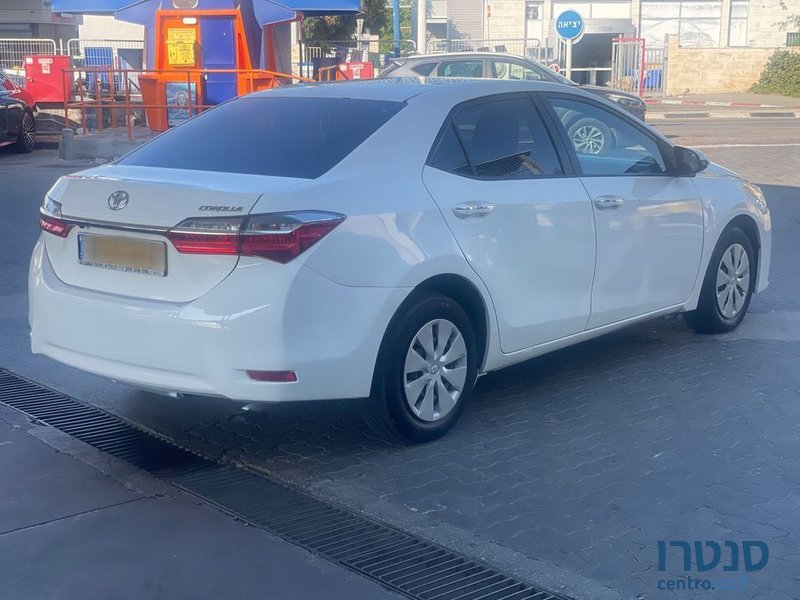 2018' Toyota Corolla טויוטה קורולה photo #5