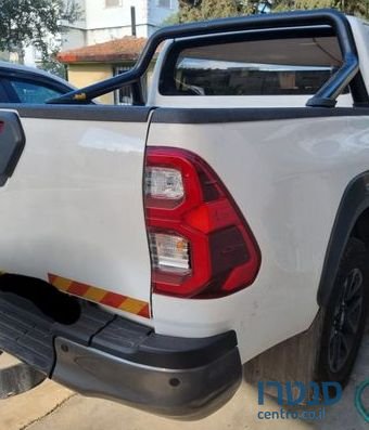 2021' Toyota Hilux טויוטה היילקס photo #2