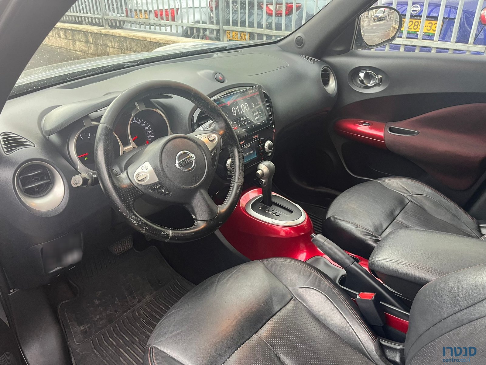 2013' Nissan Juke photo #3