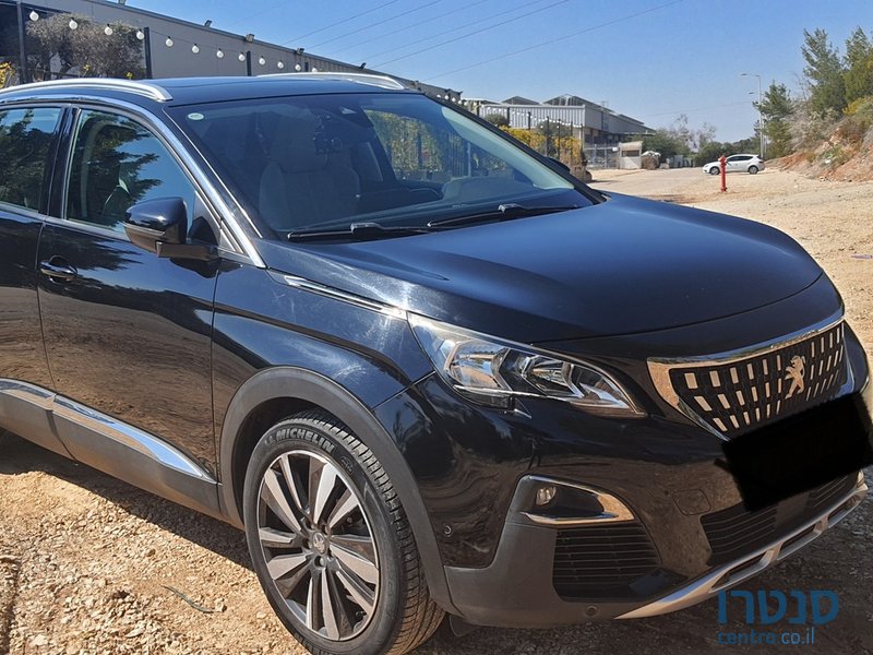 2020' Peugeot 3008 1.5 turbodizel hdi Premium photo #4