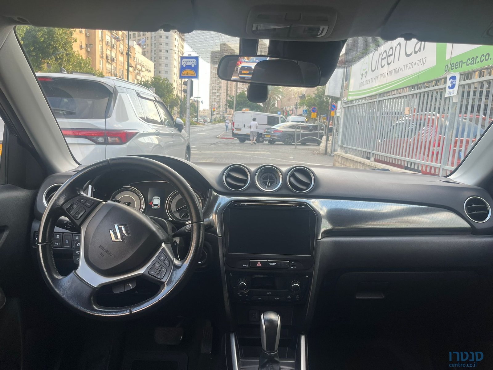 2021' Suzuki Vitara photo #2