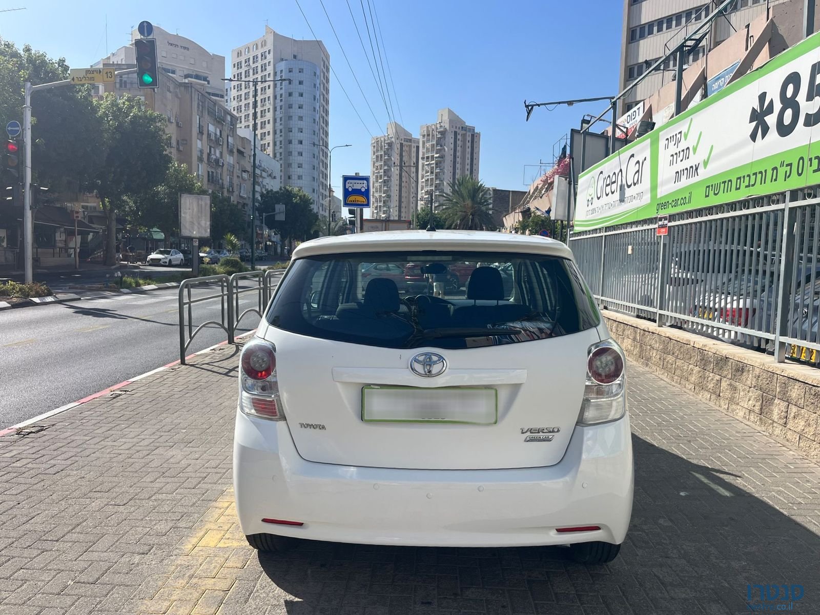 2010' Toyota Verso photo #5