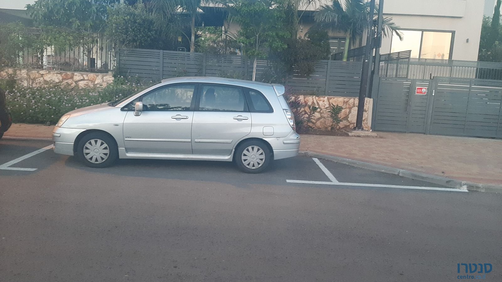 2008' Suzuki Liana סוזוקי ליאנה photo #1