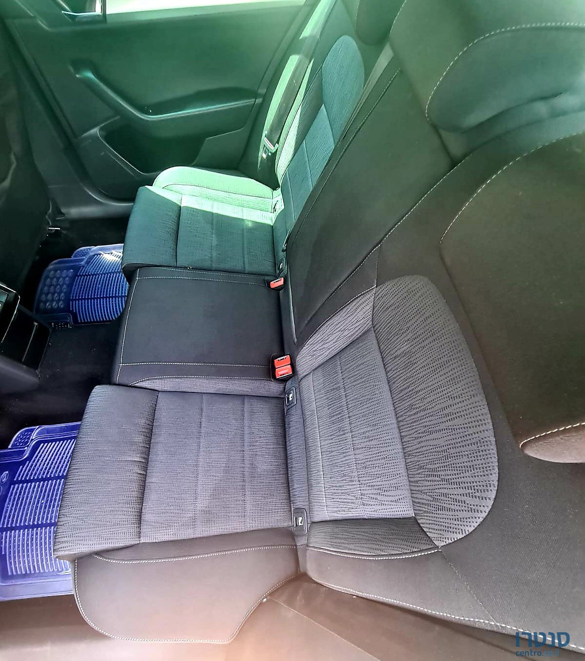 2017' Skoda Superb photo #5