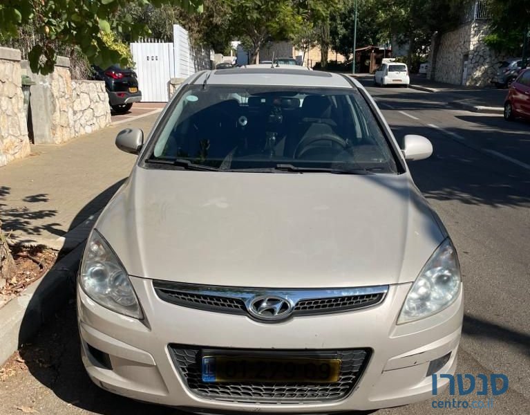 2009' Hyundai i30 יונדאי photo #2