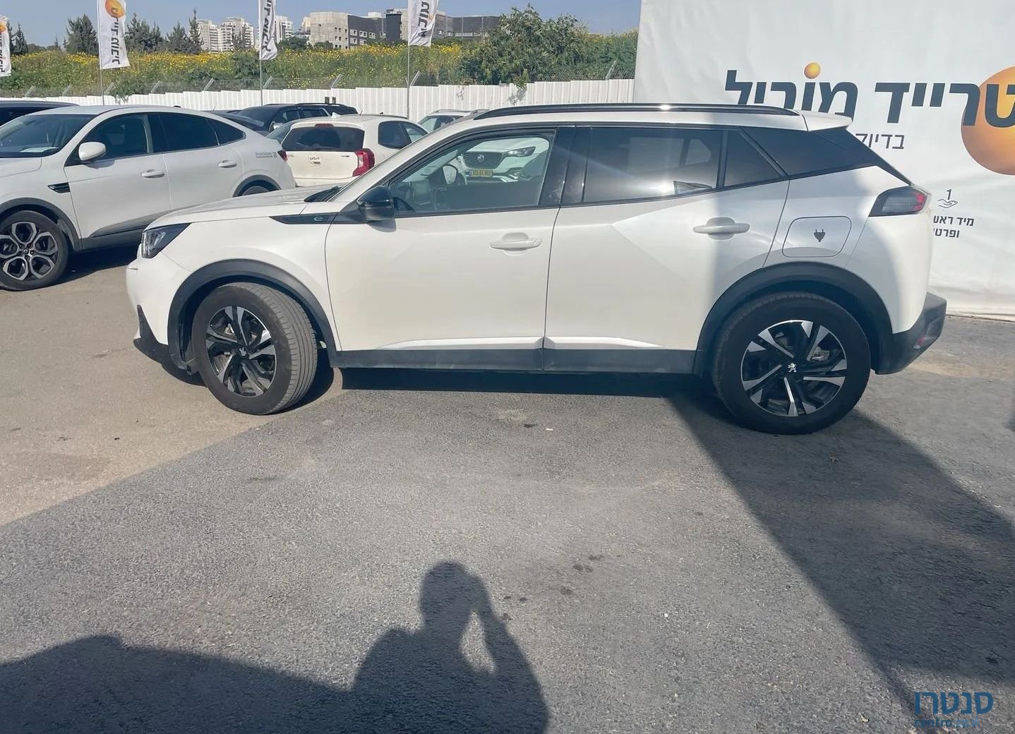 2022' Peugeot 2008 פיג'ו photo #2