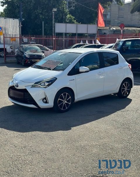 2019' Toyota Yaris טויוטה יאריס photo #1