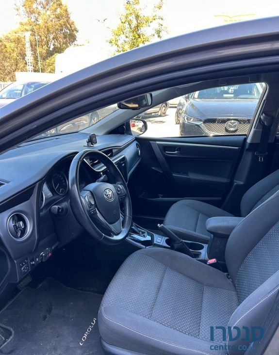 2018' Toyota Corolla טויוטה קורולה photo #3