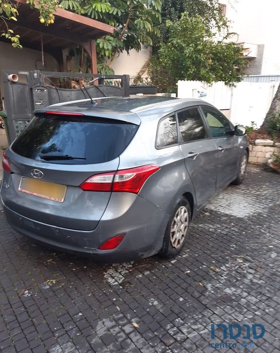 2014' Hyundai i30 יונדאי photo #2