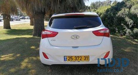 2014' Hyundai I30 i30 יונדאי photo #2