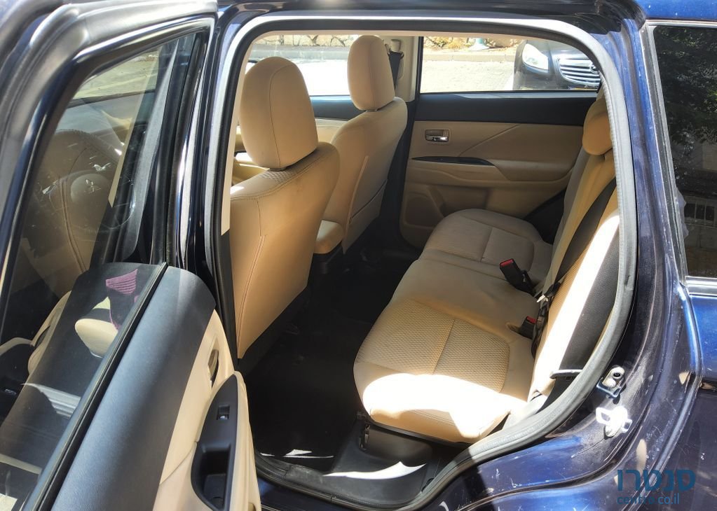 2016' Mitsubishi Outlander מיצובישי אאוטלנדר photo #3