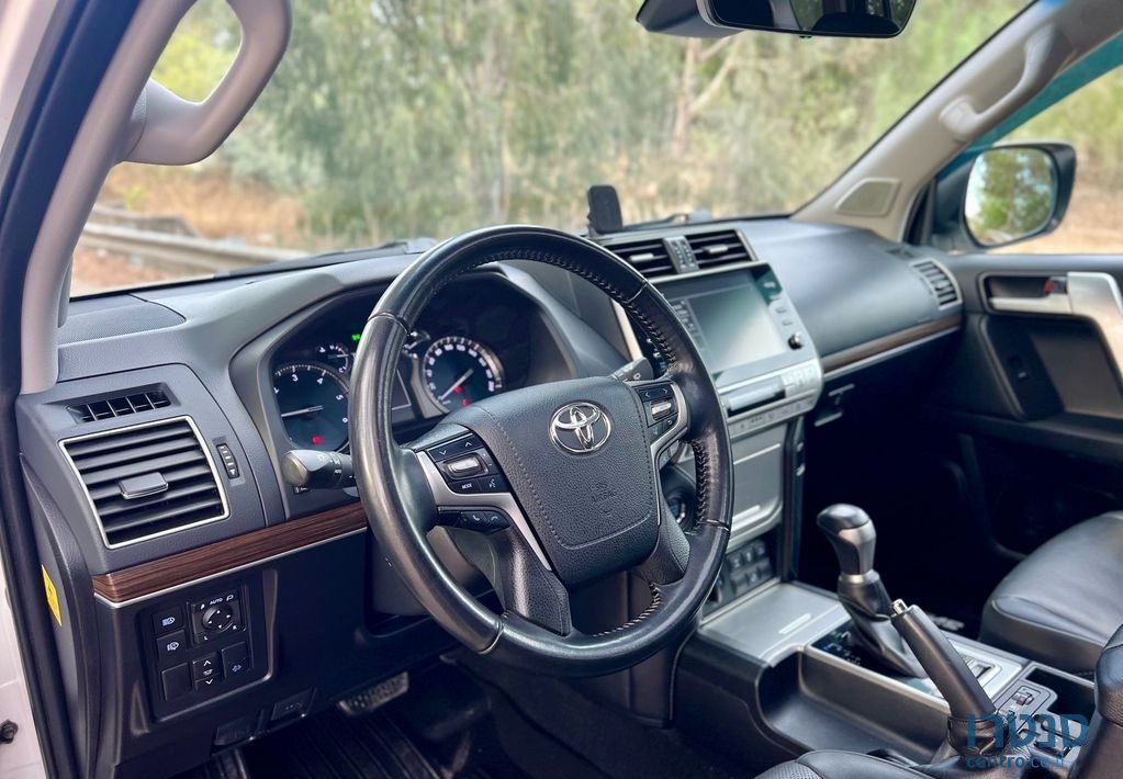 2021' Toyota Land Cruiser טויוטה לנד photo #5