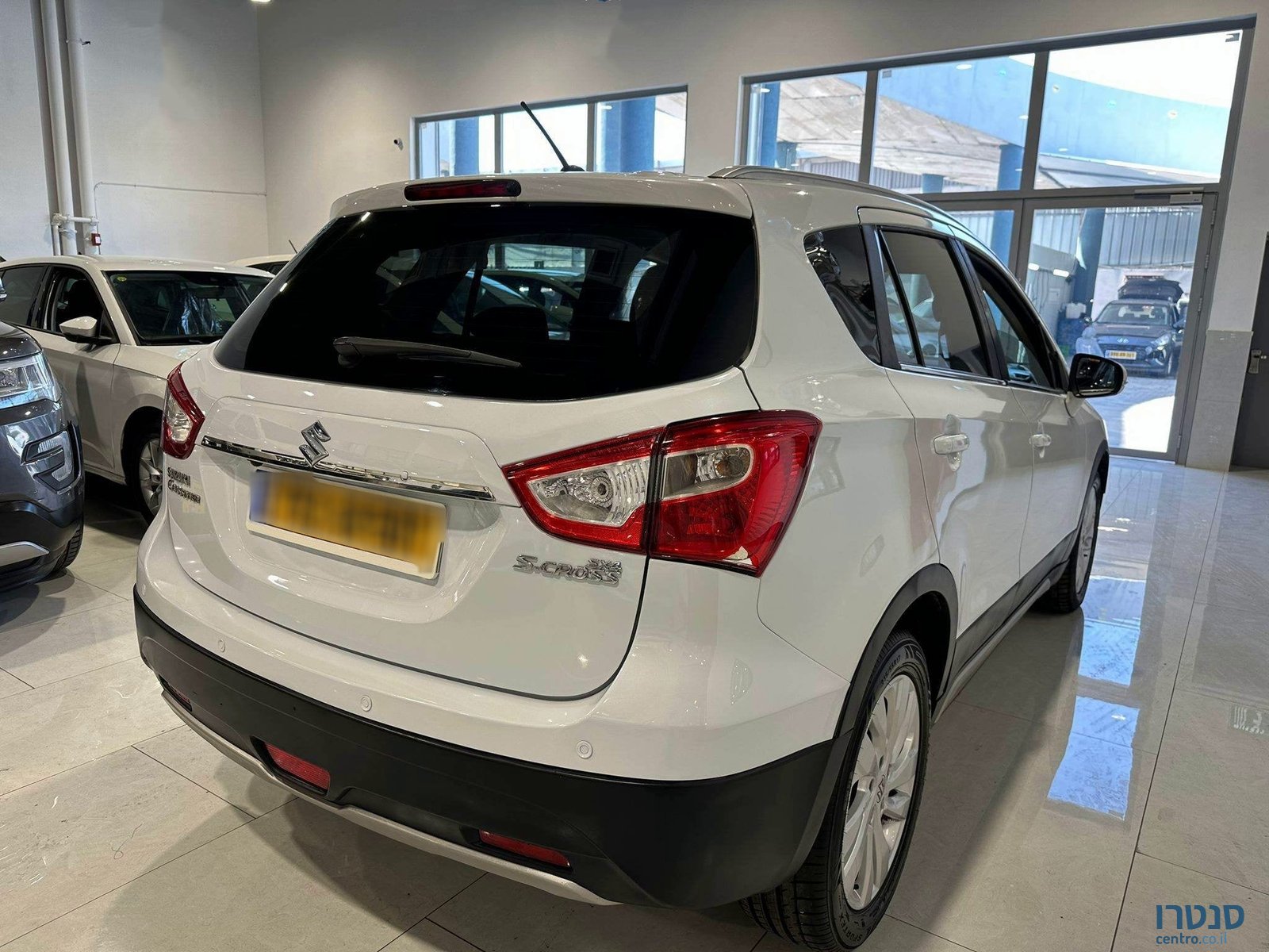 2019' Suzuki SX4 photo #3