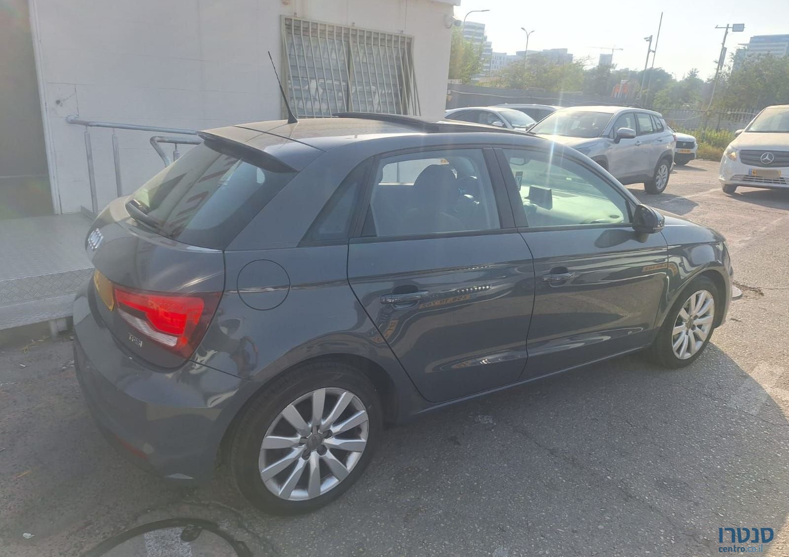 2016' Audi A1 אאודי photo #2
