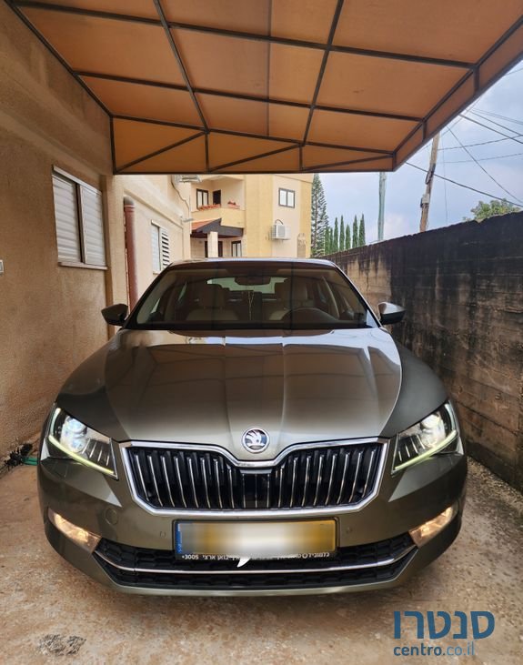 2018' Skoda Superb סקודה סופרב photo #2