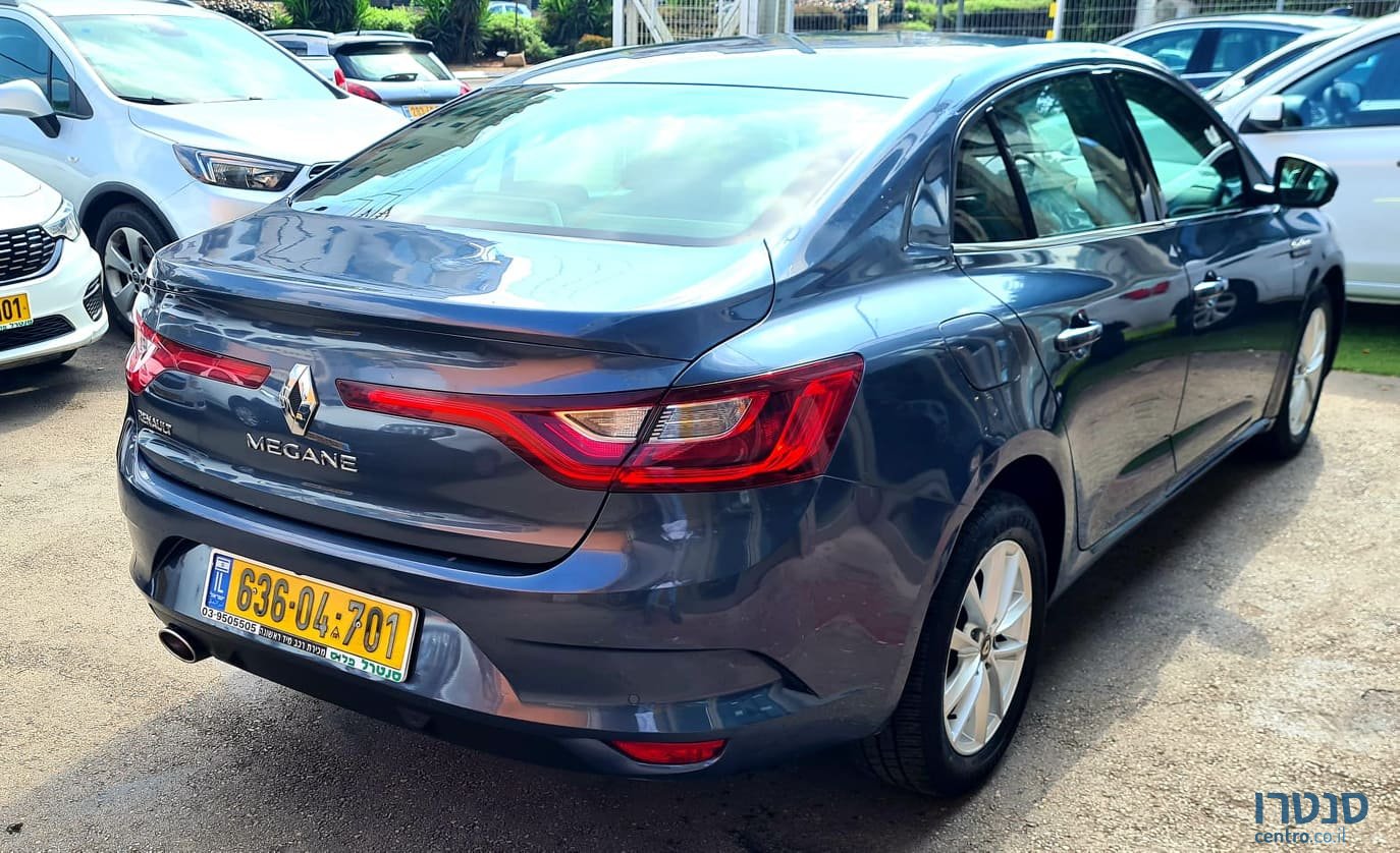 2019' Renault Grand Coupe photo #2