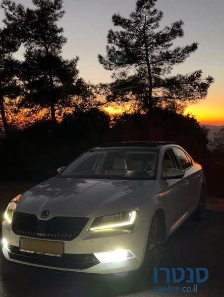 2017' Skoda Superb סקודה סופרב photo #3