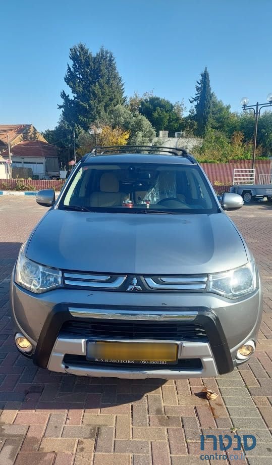 2014' Mitsubishi Outlander מיצובישי אאוטלנדר photo #5