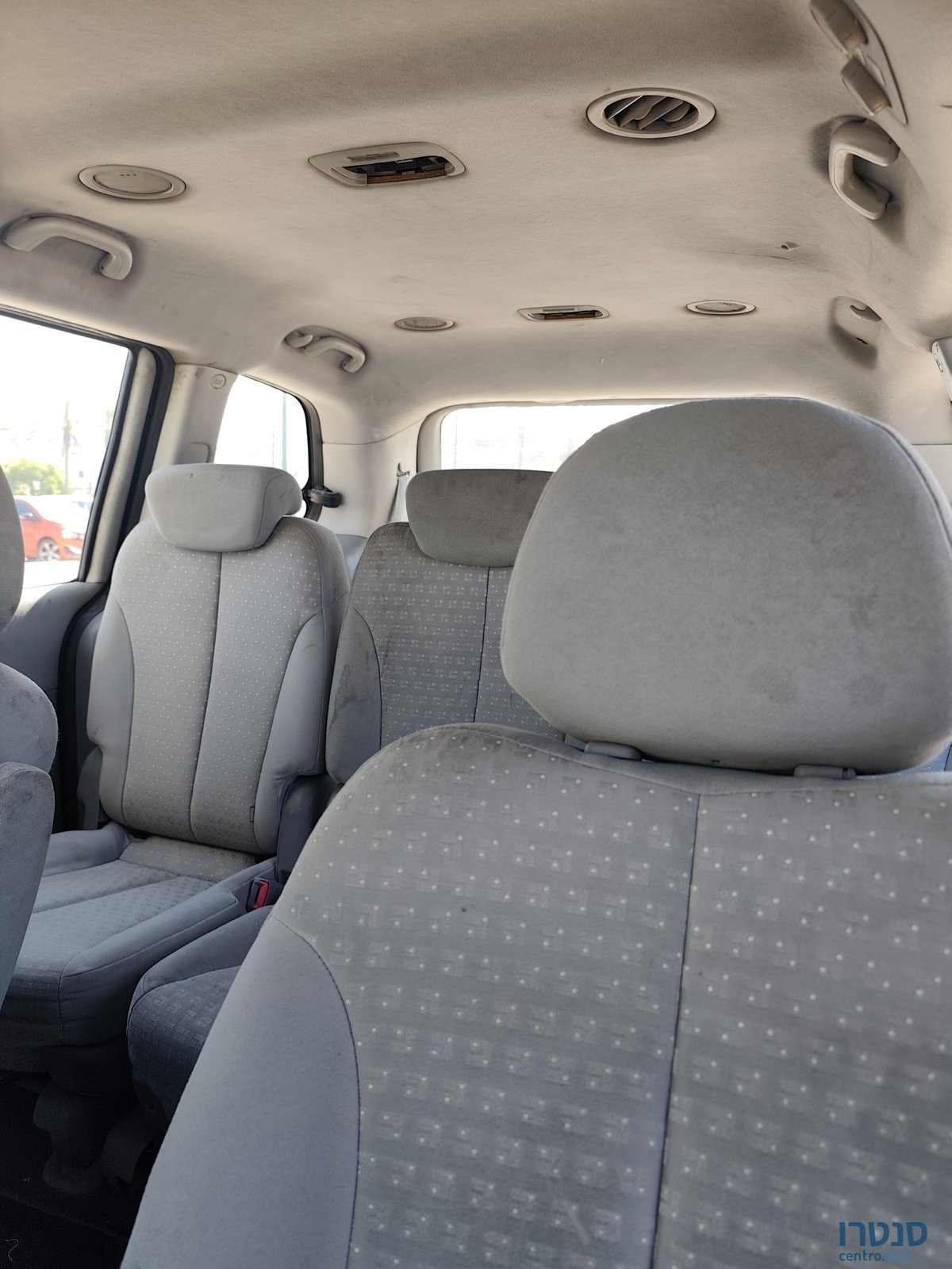2008' Kia Carnival photo #5